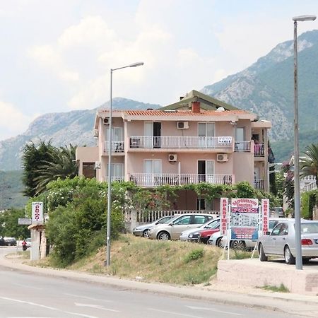 Apartments Petricevic Сутоморе Екстериор снимка