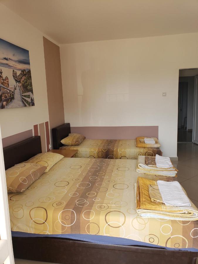 Apartments Petricevic Сутоморе Екстериор снимка