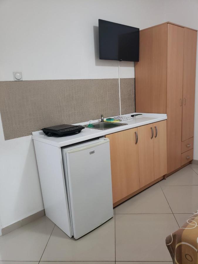 Apartments Petricevic Сутоморе Екстериор снимка