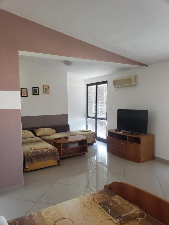 Apartments Petricevic Сутоморе Екстериор снимка