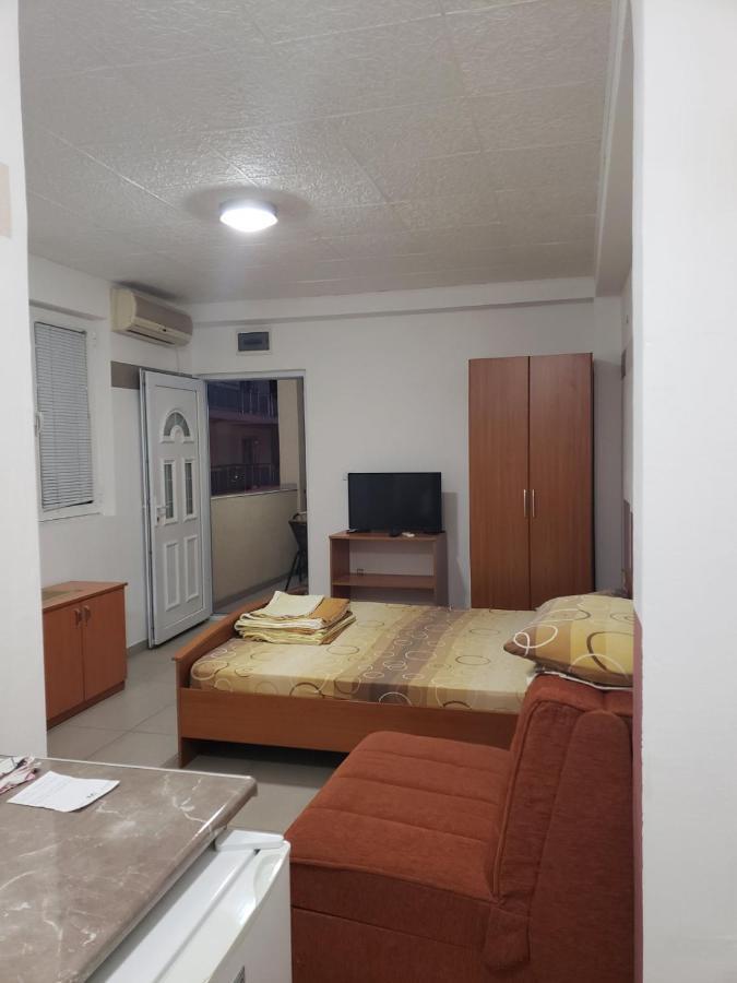 Apartments Petricevic Сутоморе Екстериор снимка